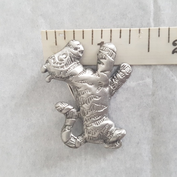 Disney Collectable Pin - Picture 3 of 6